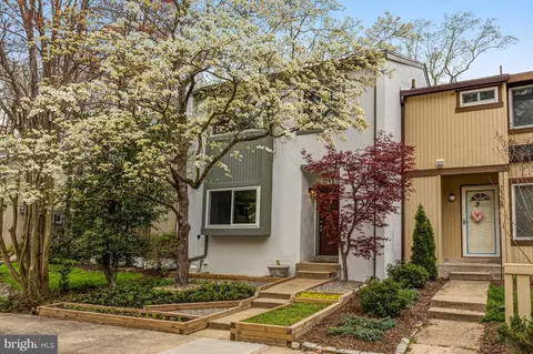 Exterior - 2330 Millennium Ln, Reston, VA 20191 photo 3 of 11