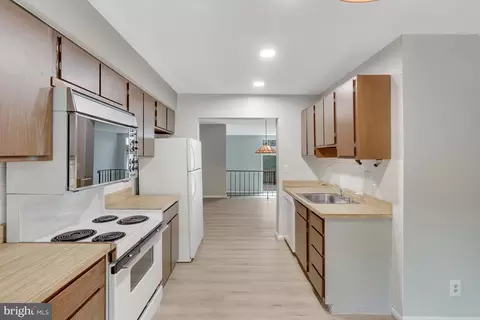 Kitchen - 2330 Millennium Ln, Reston, VA 20191 photo 3 of 4
