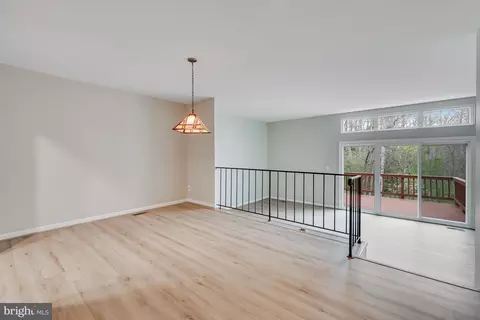 Entry Way - 2330 Millennium Ln, Reston, VA 20191 photo 3 of 8