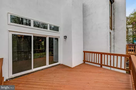 Exterior - 2330 Millennium Ln, Reston, VA 20191 photo 6 of 11