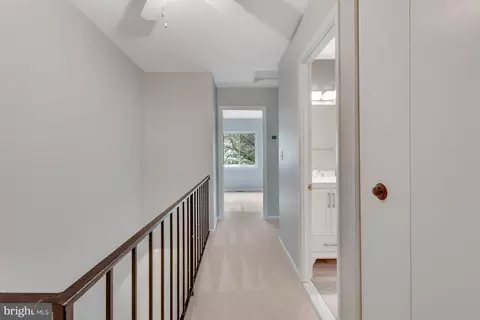 Entry Way - 2330 Millennium Ln, Reston, VA 20191 photo 5 of 8