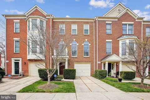 4103 Kentmere Sq, Fairfax, VA 22030