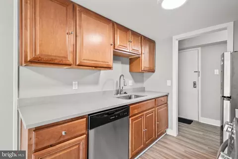 Kitchen - 11611 Stoneview Sq #1B, Reston, VA 20191 photo 5 of 6