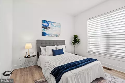Bedroom - 11248 Faraday Park Dr, Reston, VA 20190 photo 6 of 7