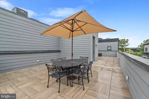 Exterior - 11248 Faraday Park Dr, Reston, VA 20190 photo 4 of 7