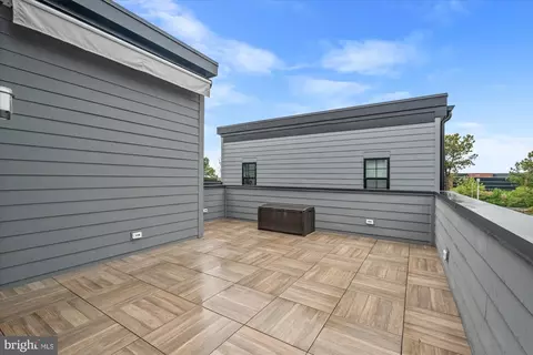 Exterior - 11248 Faraday Park Dr, Reston, VA 20190 photo 6 of 7