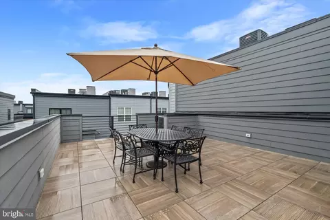 Exterior - 11248 Faraday Park Dr, Reston, VA 20190 photo 3 of 7
