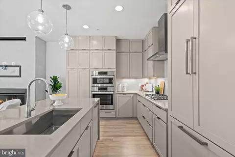 Kitchen - 11248 Faraday Park Dr, Reston, VA 20190 photo 2 of 7