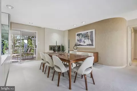 Dining - 6006 Mineola Ct, Springfield, VA 22152 photo 1 of 4