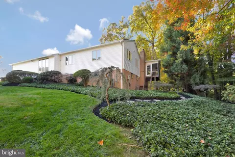 Exterior - 6006 Mineola Ct, Springfield, VA 22152 photo 13 of 16