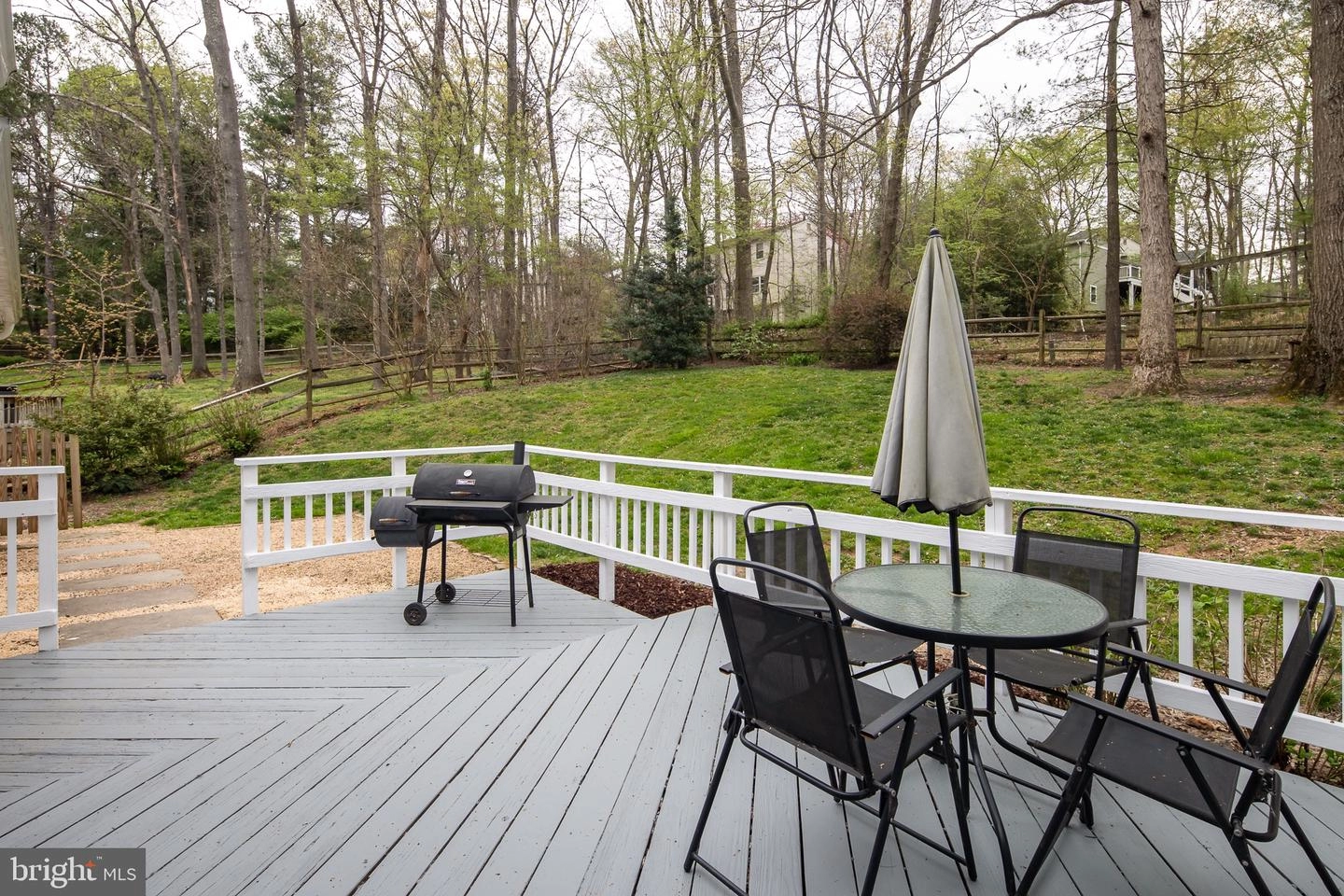Exterior - 1817 Cranberry Ln, Reston, VA 20191 photo 9 of 12