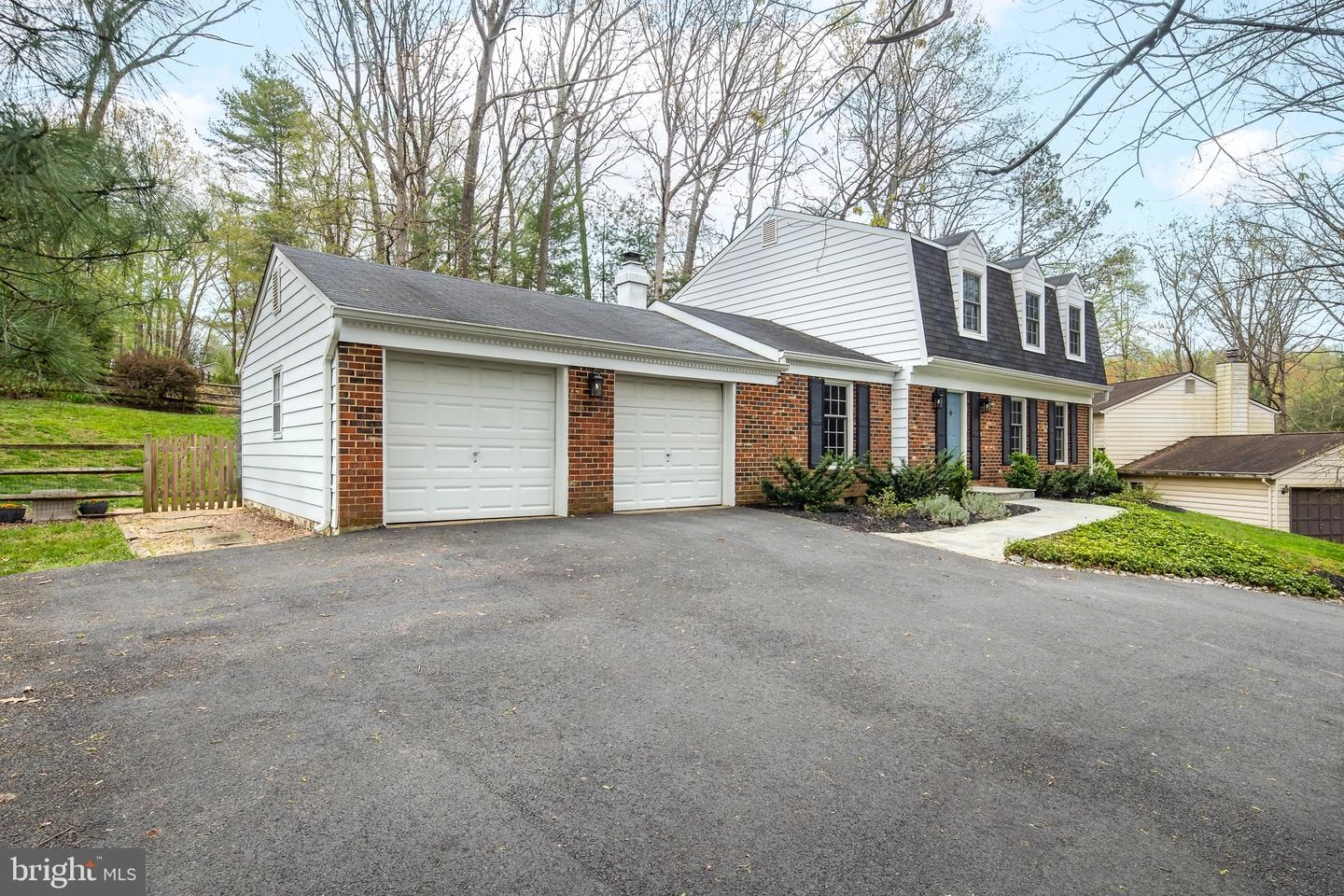 Exterior - 1817 Cranberry Ln, Reston, VA 20191 photo 4 of 12