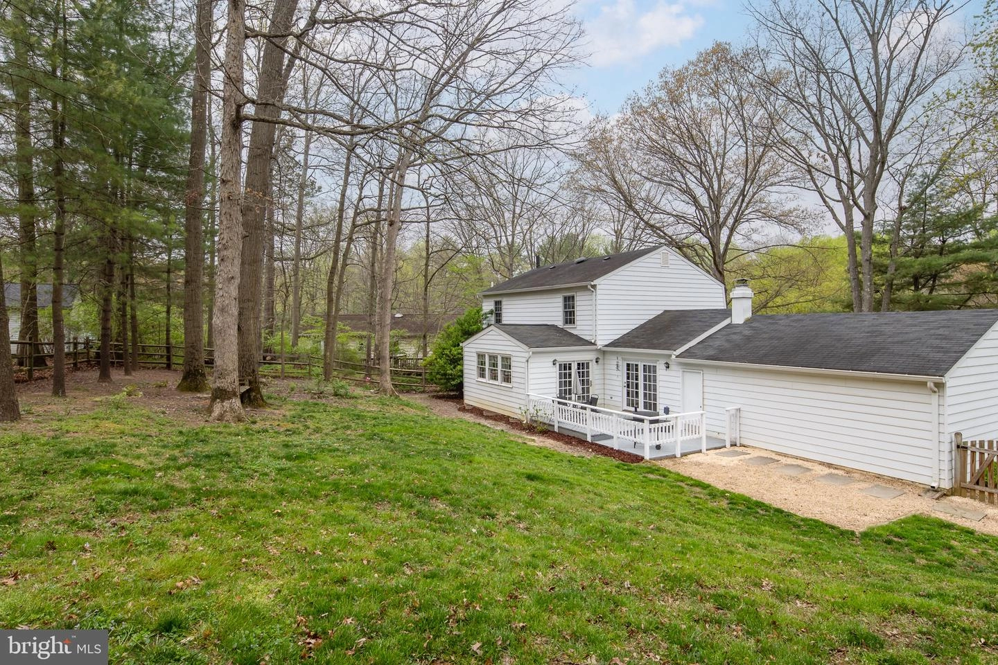 Exterior - 1817 Cranberry Ln, Reston, VA 20191 photo 10 of 12