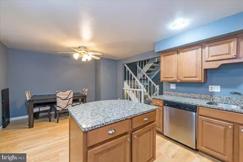 Kitchen - 8136 Loving Forest Ct, Springfield, VA 22153 photo 2 of 4