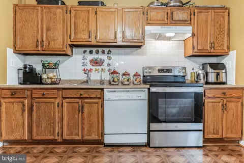 7756 Lemoyne Ln, Springfield, VA 22153 photo 7
