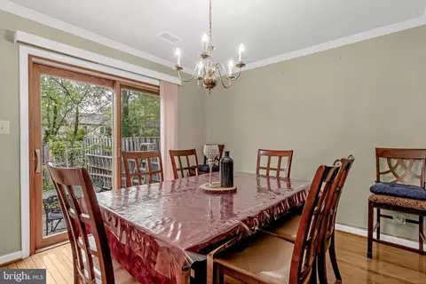 7756 Lemoyne Ln, Springfield, VA 22153 photo 5