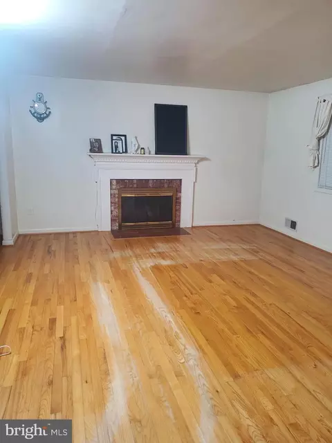 6414 Meriwether Ln, Springfield, VA 22150 photo 15