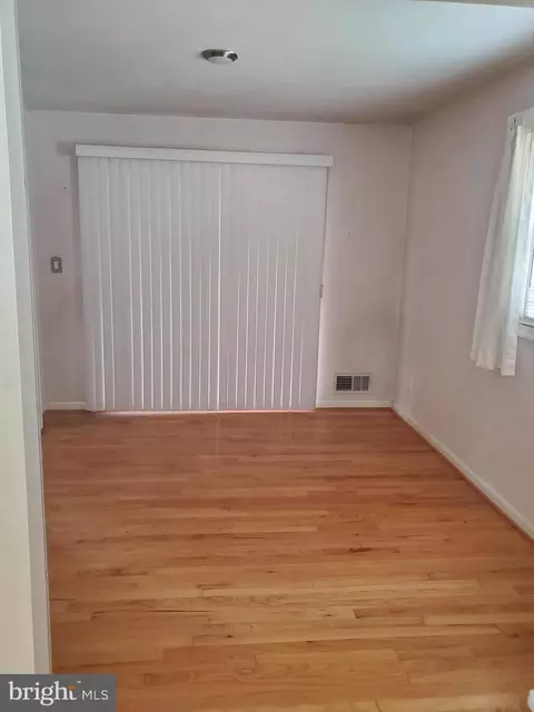 6414 Meriwether Ln, Springfield, VA 22150 photo 10