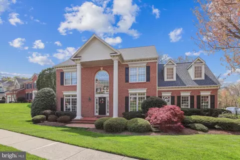 3009 Franklin Corner Ln, Herndon, VA 20171