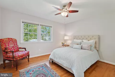 2848 Subtle Ln, Fairfax, VA 22031 photo 14