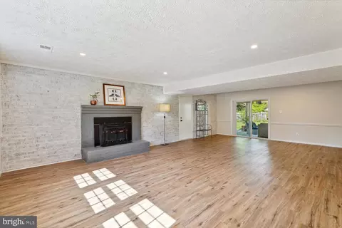 2848 Subtle Ln, Fairfax, VA 22031 photo 18