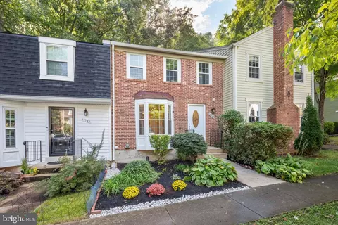 10123 Walnut Wood Ct, Burke, VA 22015