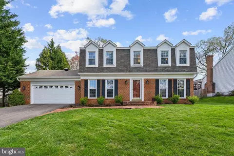 203 Ceret Ct SW, Vienna, VA 22180
