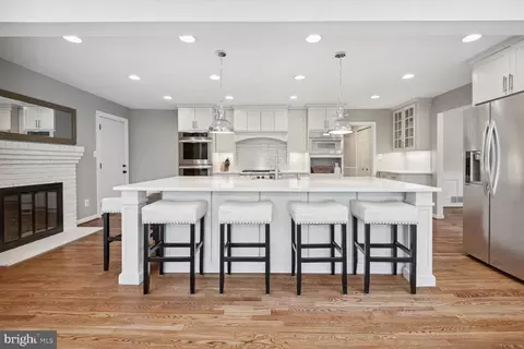 Kitchen - 1205 Swinks Mill Rd, Mclean, VA 22102 photo 4 of 9