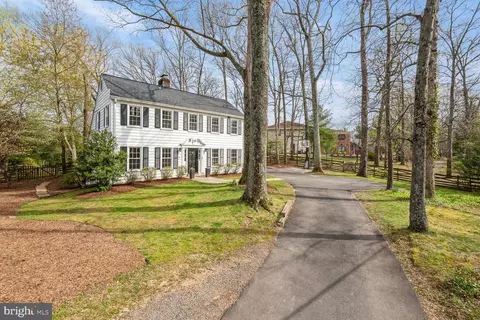 Exterior - 1205 Swinks Mill Rd, Mclean, VA 22102 photo 2 of 8