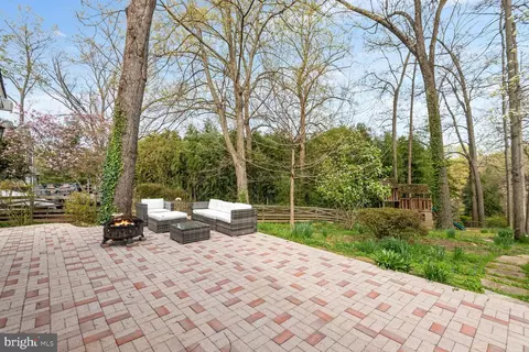 Exterior - 1205 Swinks Mill Rd, Mclean, VA 22102 photo 5 of 8