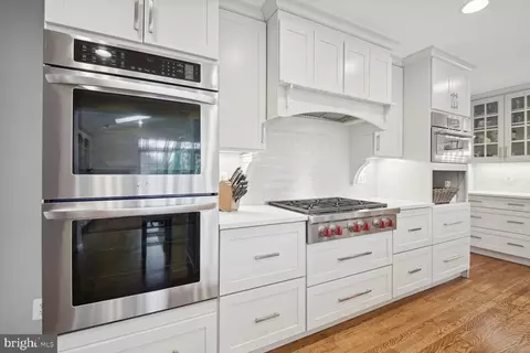 Kitchen - 1205 Swinks Mill Rd, Mclean, VA 22102 photo 6 of 9