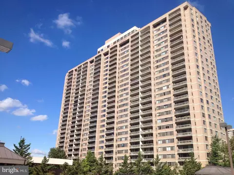 5505 Seminary Rd #206N, Falls Church, VA 22041