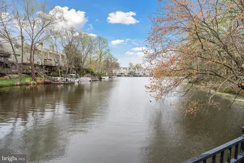 View/Area - 11302 Geddys Ct, Reston, VA 20191 photo 9 of 11