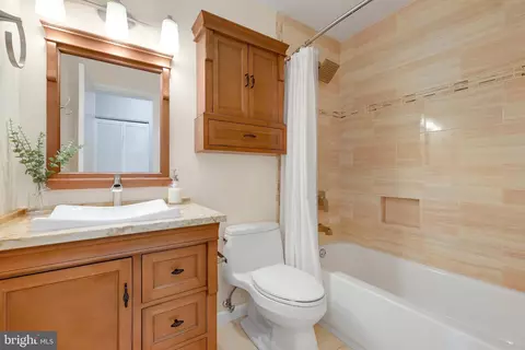 Bath - 11302 Geddys Ct, Reston, VA 20191 photo 3 of 3