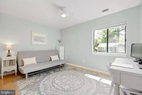 Bedroom - 11302 Geddys Ct, Reston, VA 20191 photo 3 of 5