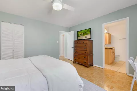 Bedroom - 11302 Geddys Ct, Reston, VA 20191 photo 2 of 5