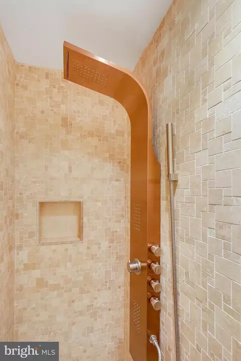 Bath - 11302 Geddys Ct, Reston, VA 20191 photo 2 of 3