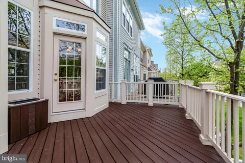 Exterior - 12152 Tryton Way, Reston, VA 20190 photo 4 of 6