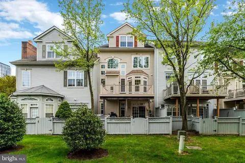 Exterior - 12152 Tryton Way, Reston, VA 20190 photo 6 of 6