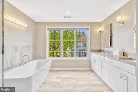 Bath - 12152 Tryton Way, Reston, VA 20190 photo 1 of 5