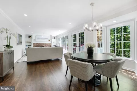 Dining - 11611 Deer Forest Rd, Reston, VA 20194 photo 3 of 3
