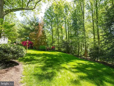Exterior - 11611 Deer Forest Rd, Reston, VA 20194 photo 18 of 38