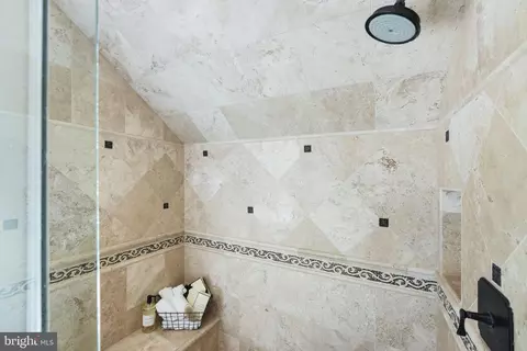 Bath - 11611 Deer Forest Rd, Reston, VA 20194 photo 5 of 10
