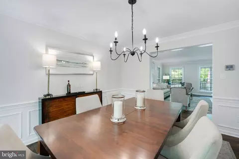 Dining - 11611 Deer Forest Rd, Reston, VA 20194 photo 2 of 3