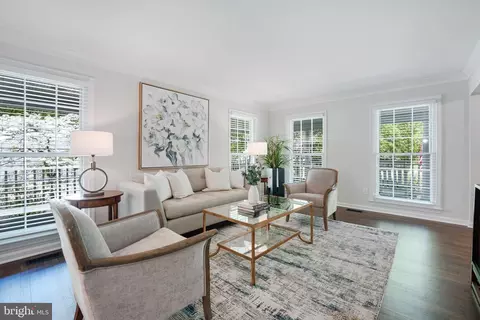 Living - 11611 Deer Forest Rd, Reston, VA 20194 photo 1 of 6