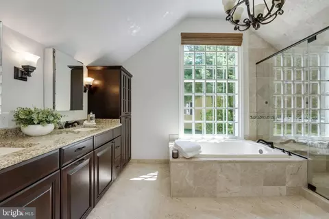 Bath - 11611 Deer Forest Rd, Reston, VA 20194 photo 1 of 10