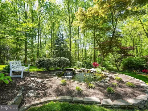 Exterior - 11611 Deer Forest Rd, Reston, VA 20194 photo 11 of 38