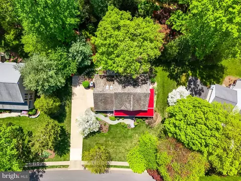Exterior - 11611 Deer Forest Rd, Reston, VA 20194 photo 28 of 38