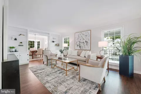 Living - 11611 Deer Forest Rd, Reston, VA 20194 photo 3 of 6