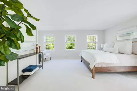 Bedroom - 11611 Deer Forest Rd, Reston, VA 20194 photo 1 of 8
